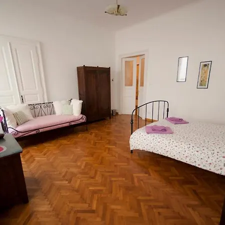 Habitación en casa particular Domus Liberta - Art Nouveau Stazione