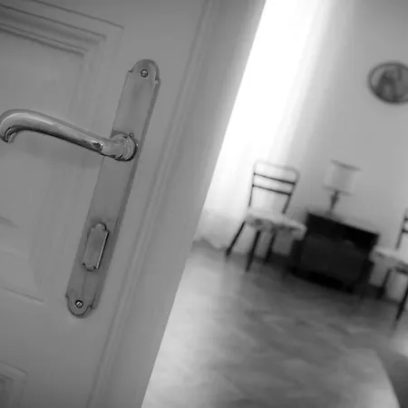 Habitación en casa particular Domus Liberta - Art Nouveau Stazione Trieste