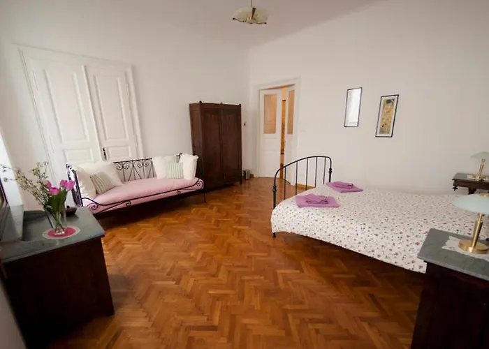 Kwatera prywatna Domus Liberta - Art Nouveau Stazione