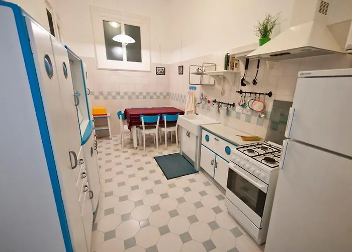 Domus Liberta - Art Nouveau Stazione Kwatera prywatna